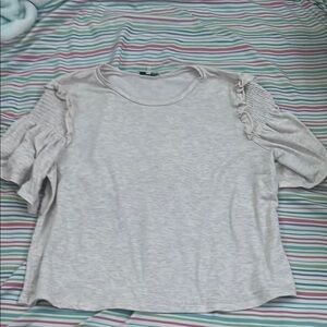 June & Hudson Gray Ruffled Short Sleeve T-Shirt